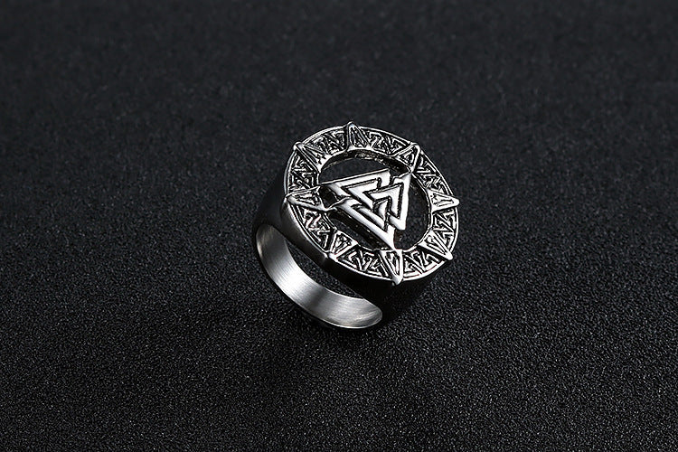 Bague pour homme guerrier viking le valknut