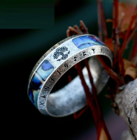 Bague en acier inoxydable vieillie avec lettres vikings