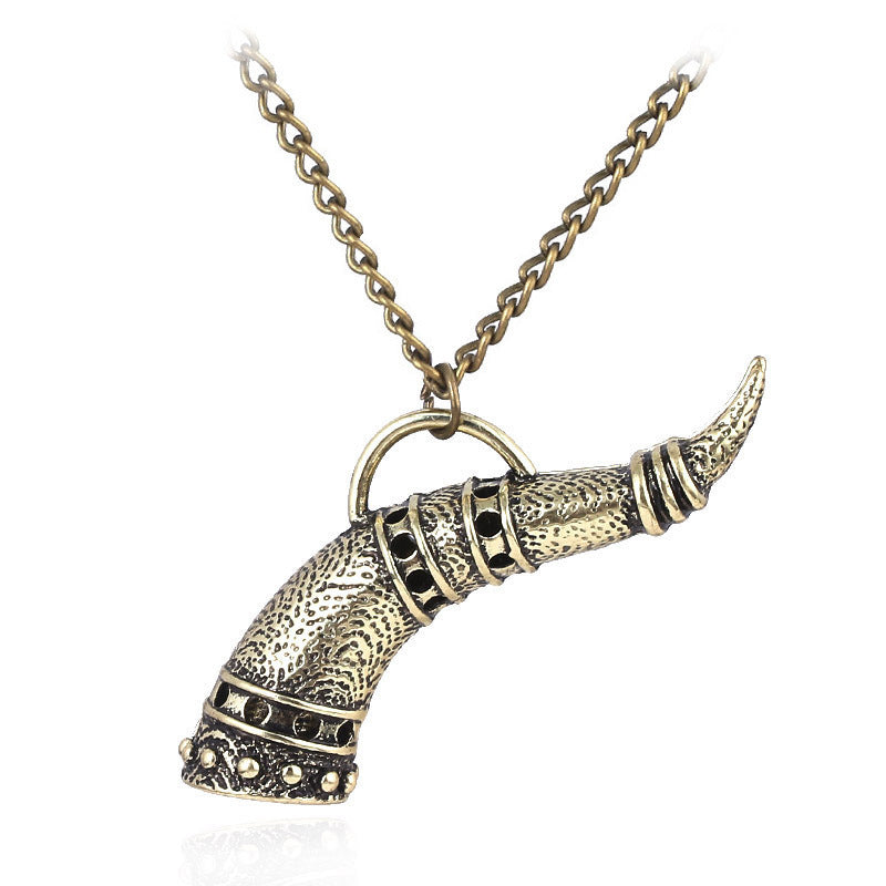 Collier en corne de taureau viking