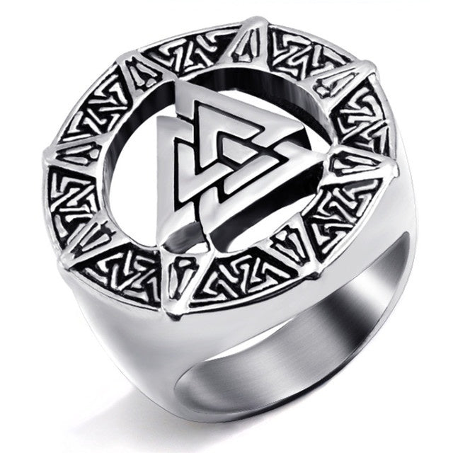 Bague pour homme guerrier viking le valknut