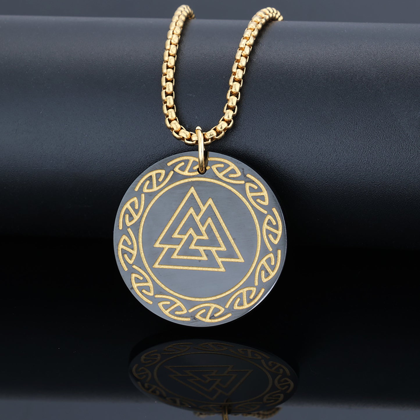 Collier Valknut en acier inoxydable avec motif runique viking de style rétro littéraire