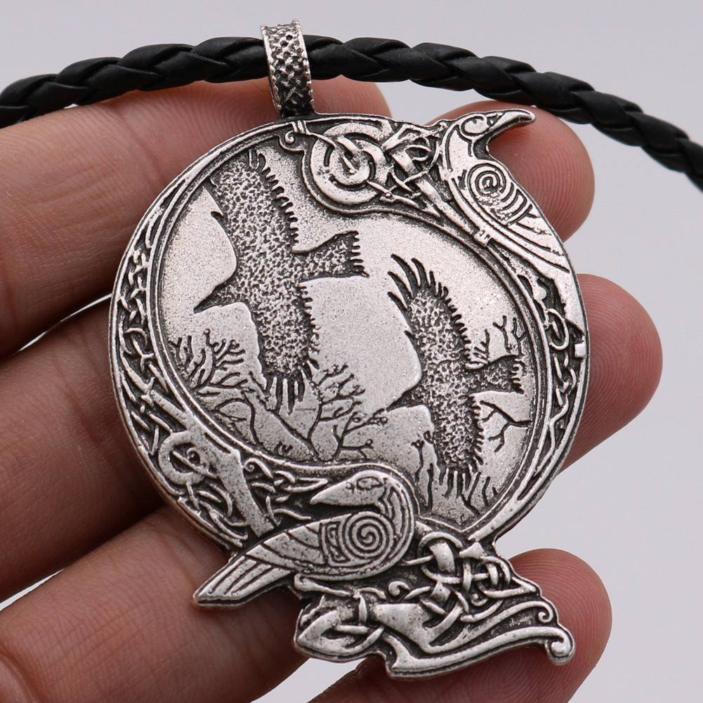 Collier pendentif en alliage corbeau celtique viking