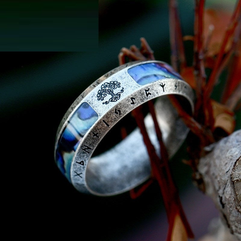 Bague en acier inoxydable vieillie avec lettres vikings