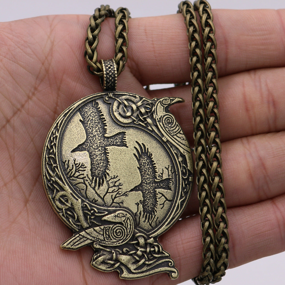 Collier pendentif en alliage corbeau celtique viking