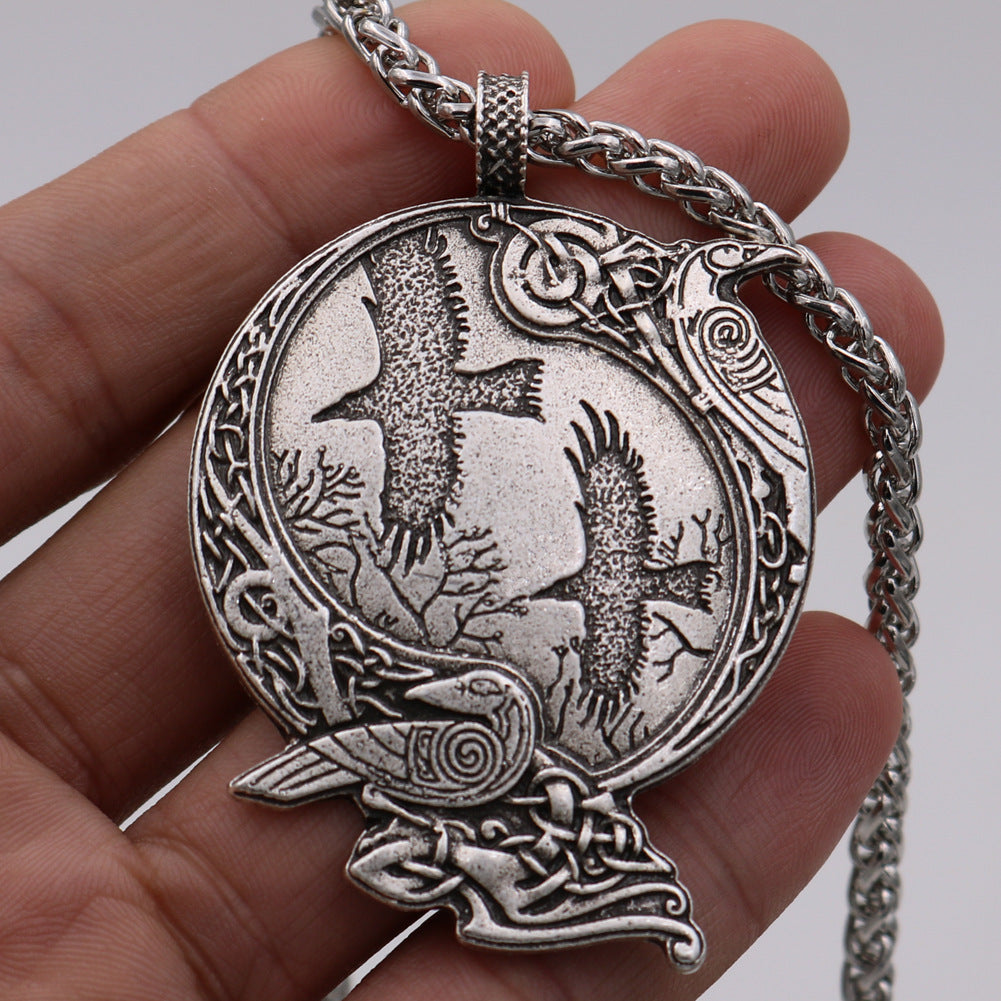 Collier pendentif en alliage corbeau celtique viking
